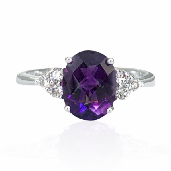 25772 14kt white gold oval amethyst checkerboard top 1.71ct & diamond .18ctw ring