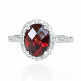 25781 14kt white gold oval garnet with checkerboard top 2.04ct & diamond .16ctw ring