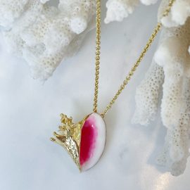 14kt medium 3-d enamel conch pendant